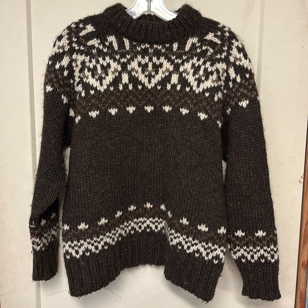 Vintage Tundra Scandinavian 100% Virgin Wool Sweater